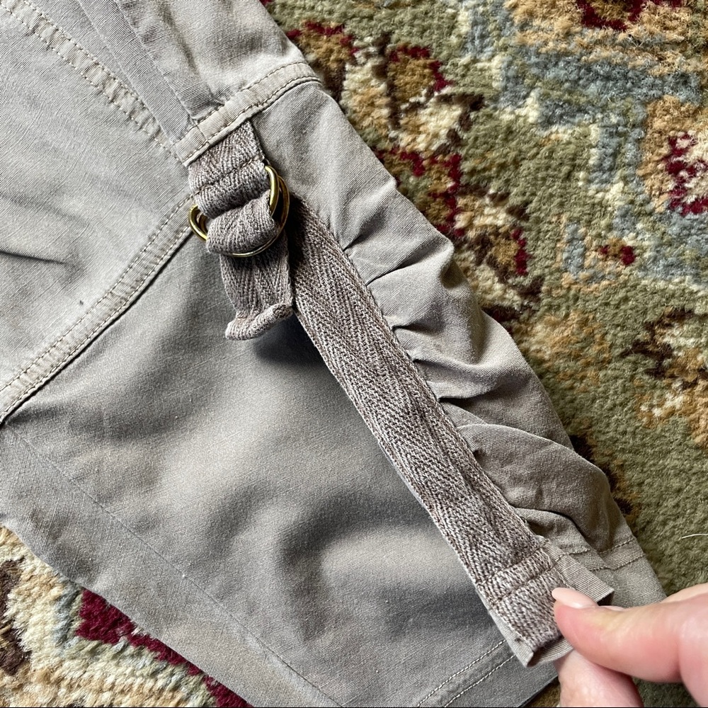 Chico’s Zenergy cropped pants in size XS (.5) - Picture 7 of 10